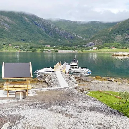 بيت للعطل 9 Person In *