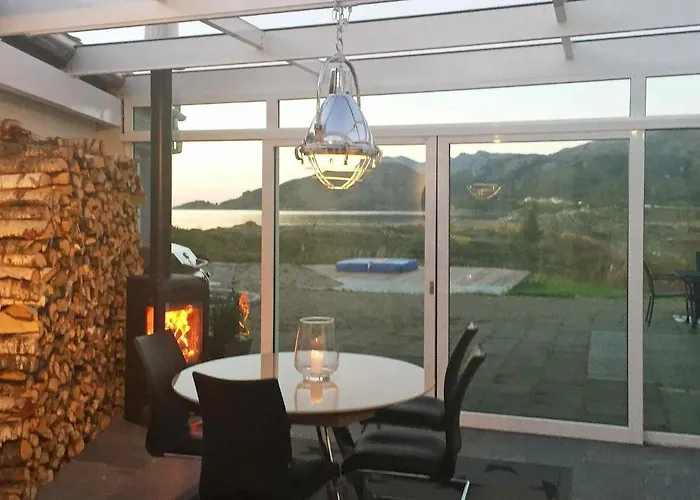 بيت للعطل 9 Person In Inndyr